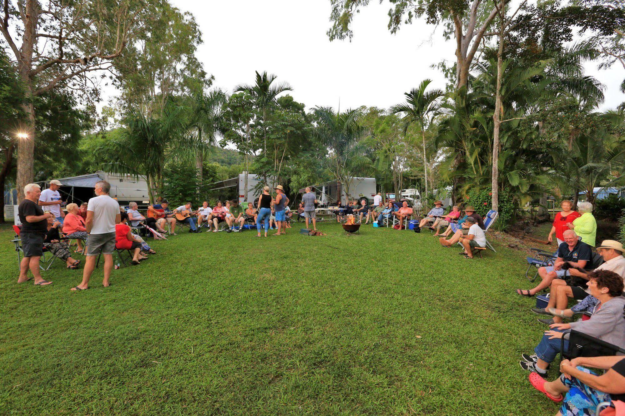 Big4 Whitsundays Tropical Eco Resort แอร์ลีบีช ภายนอก รูปภาพ